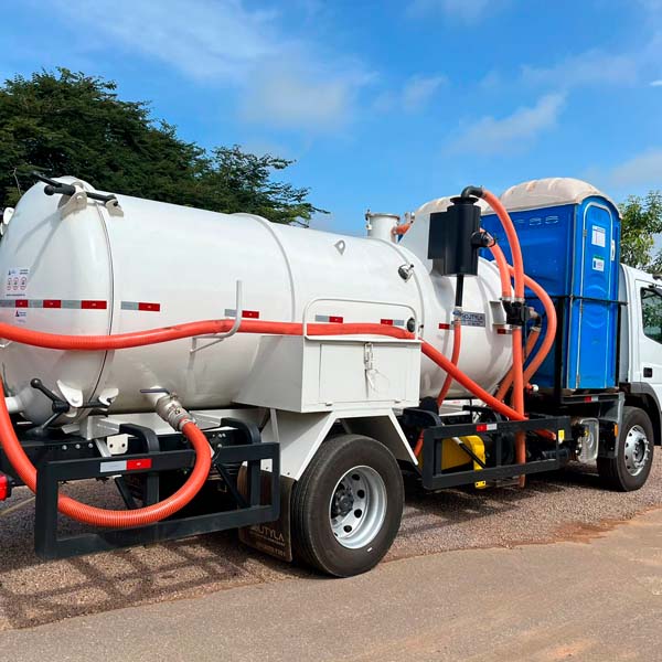 Caminhão e Limpeza - 4